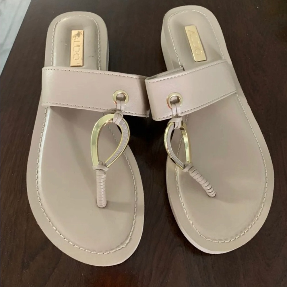 Aldo Sandals. Euc, size 36